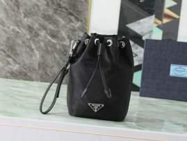 Picture of Prada Handbags _SKUfw226957164fw
